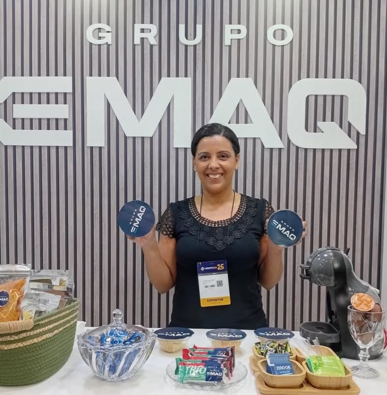 Copeira para eventos em serviço de copa Copeira para eventos em serviço de copa